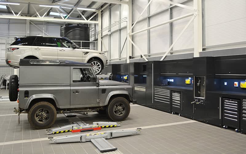 Land Rover integrated workshop by Dura Ltd