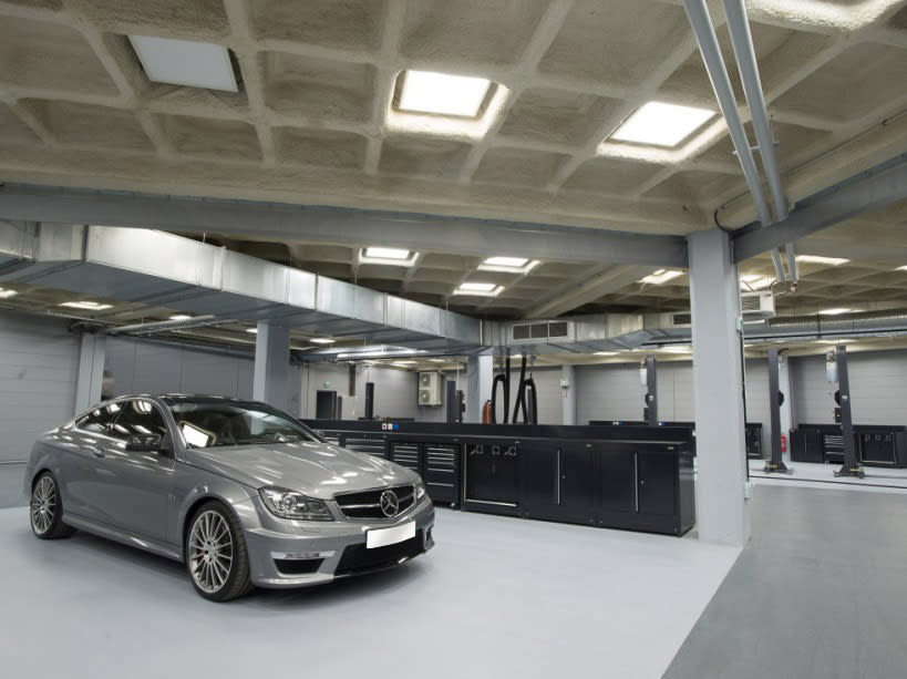 Mercedes Paris workshop by Dura Ltd