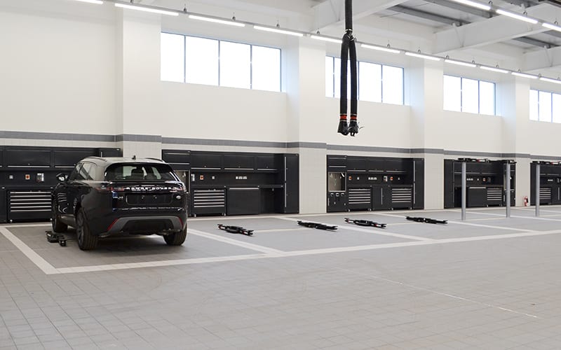 Jaguar Land Rover Workshop Melksham dy Dura Ltd